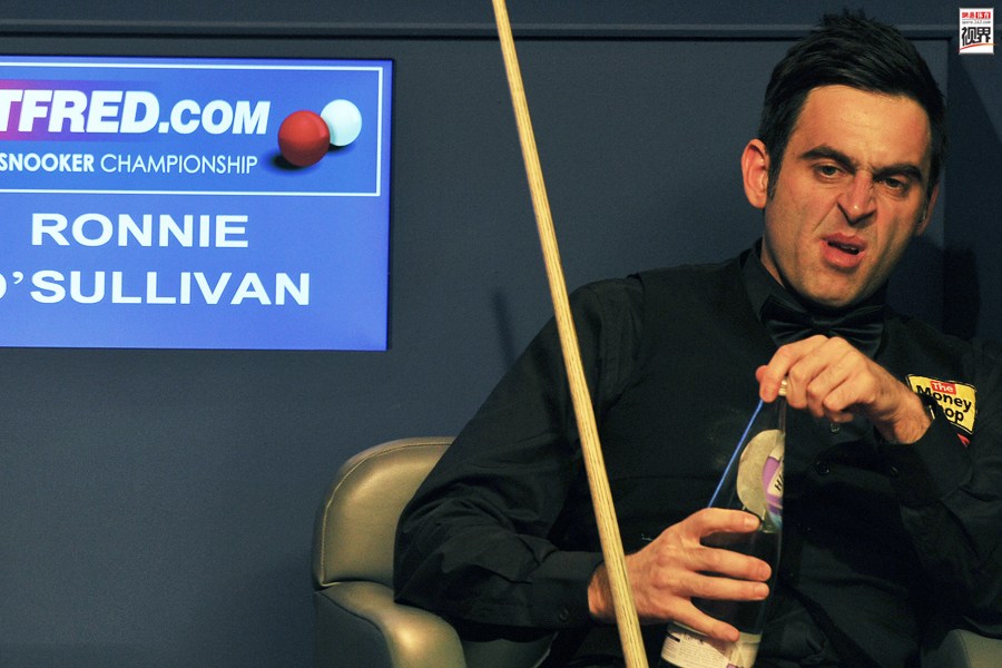 与潜在拐点 与潜在拐点